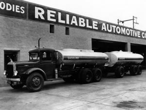 Mack BM Tanker 1932 года